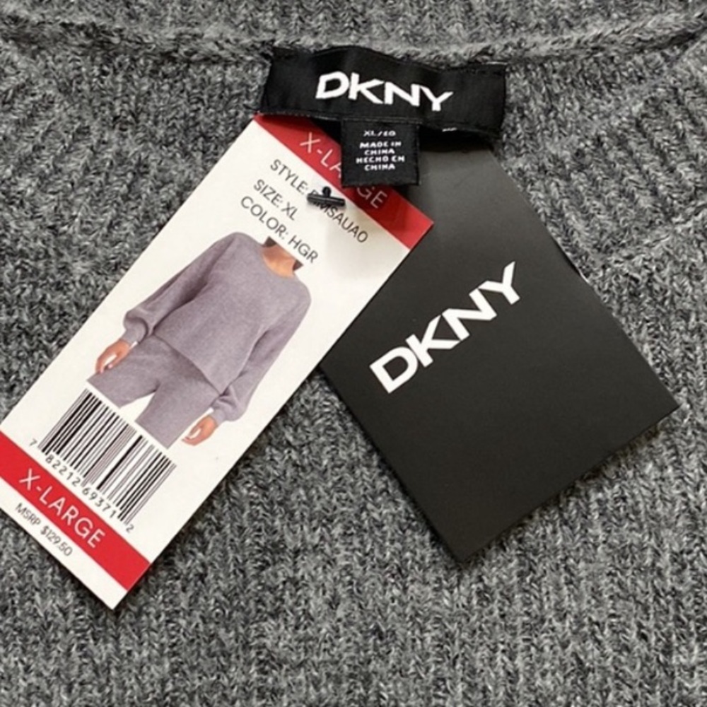 NWT: DKNY Ladies Modern Fit Cashmere Blend, Black Sweater; XL - Picture 4 of 5